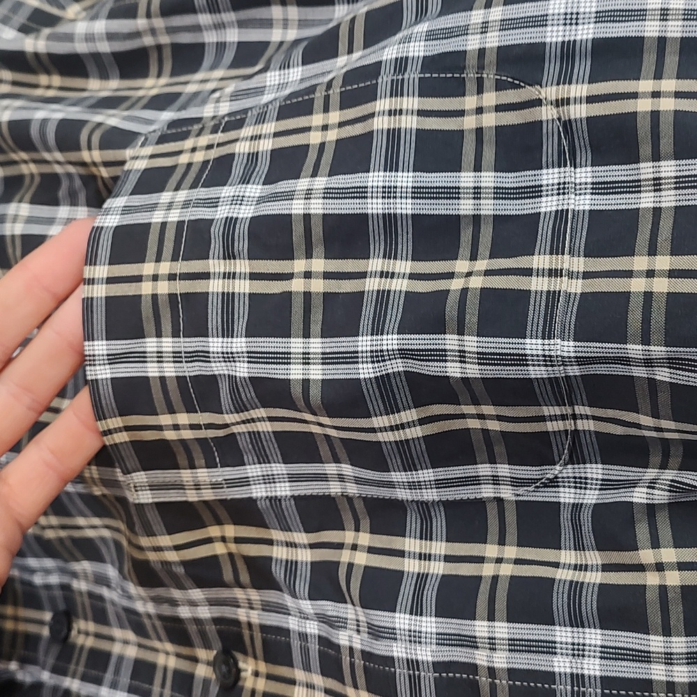Eddie Bauer XL long sleeve button down - Picture 3 of 6